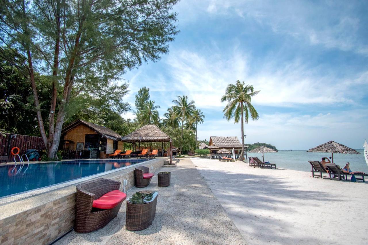 Teluk Bakau The Spa Villa Bintan מראה חיצוני תמונה
